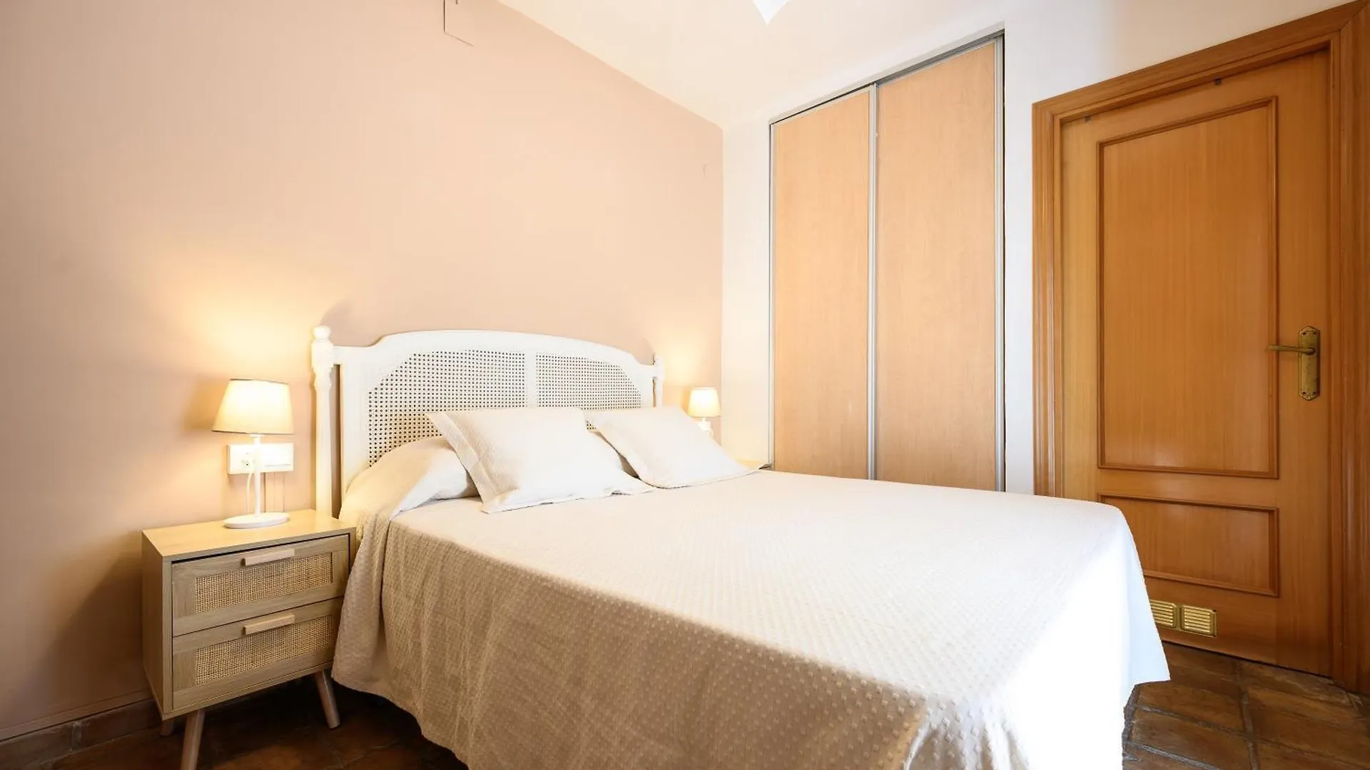 Chalet En Puerto Marina 베날마데나코스타 0*,